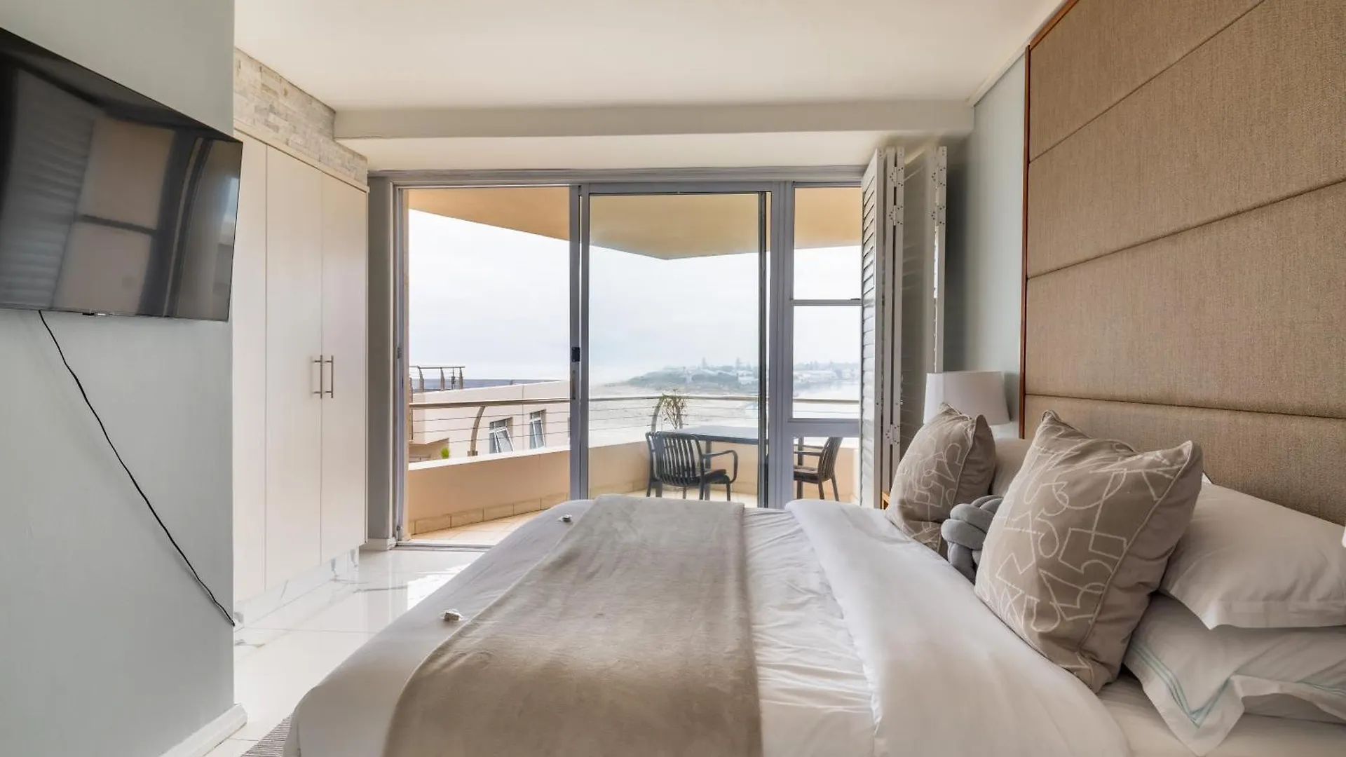 Lagoon Shoreline Penthouse Cape Town South Africa
