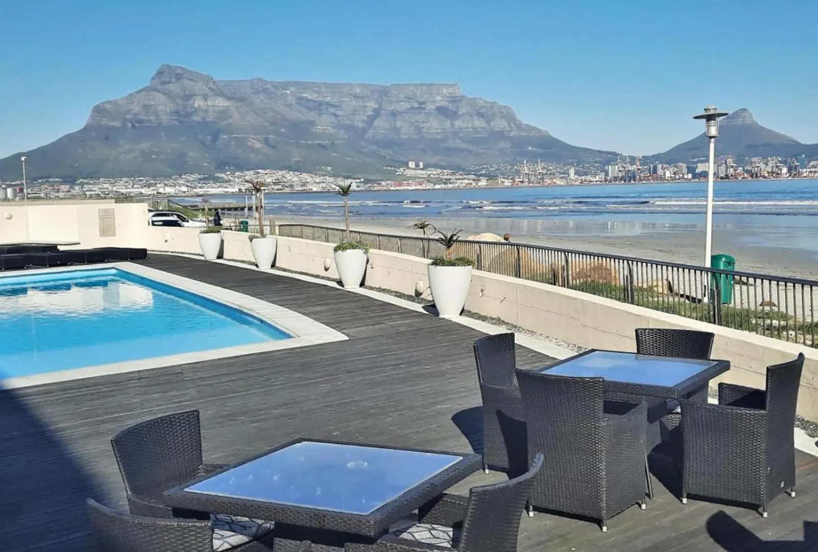 Lagoon Shoreline Penthouse Cape Town Daire
